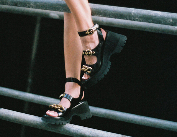Jeffrey Campbell_Favelagr5