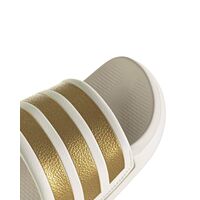 Adidas - Adilette Comfort 2.  