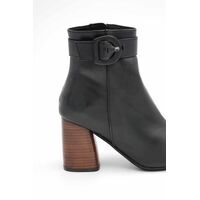 Favela - 82409 Booties 