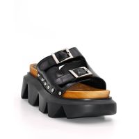 Favela - Liv Platforms 