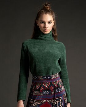 Peace And Chaos - Peras Velvet Sweater 
