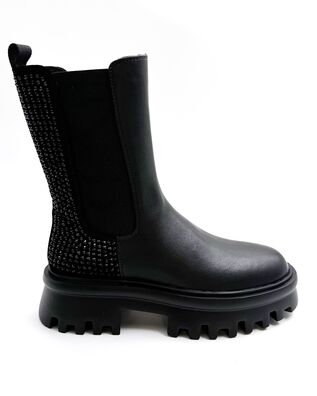 Favela - Cuffed Blk Booties   