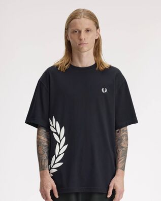 Fred Perry - Textured Laurel Wreath T-Shirt 