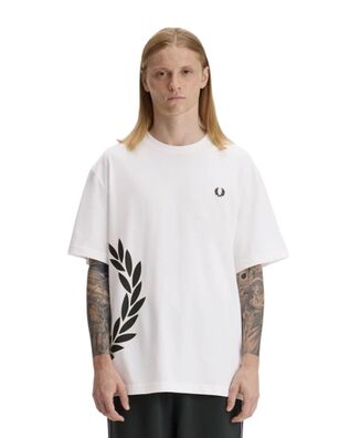 Fred Perry - Textured Laurel Wreath T-Shirt 