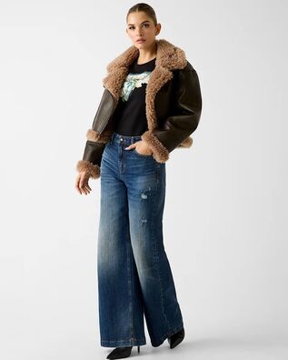 Guess - Ss Cn Camelia Triangle Tee