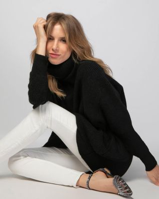 Floss - Knitted Turtle Neck Top 