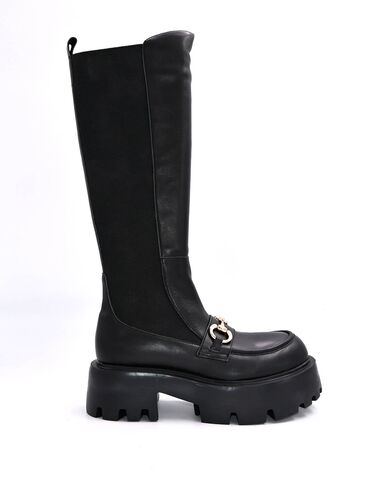 Favela - Livin Boots 