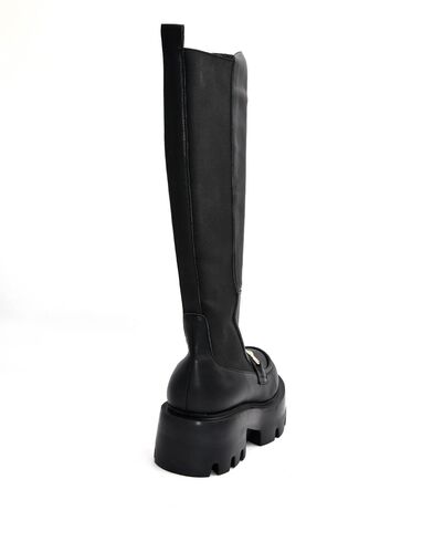 Favela - Livin Boots 