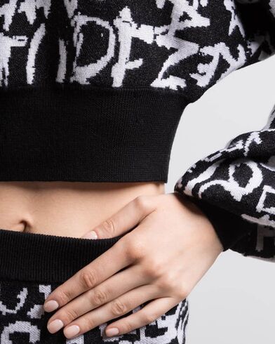 Versace Jeans Couture - 75Hafm25Cm27N 75Dpm06 Wo Jacq Graffiti F7 Sweater