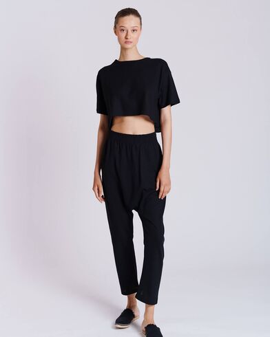 Collectiva Noir - Cropi Tee  