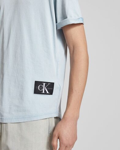 Calvin Klein - Washed Monologo Badge Tee  