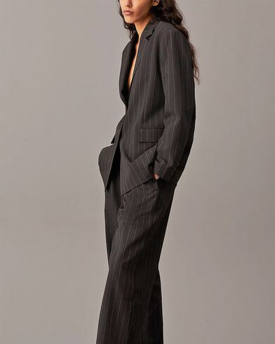 Calvin Klein - Soft Crepe Pinstripe Blazer  