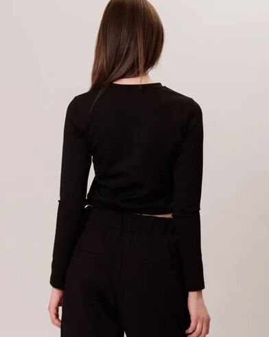 Collectiva Noir - Crop Basic P Tee  