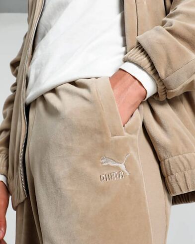 Puma - T7 Oversized Velour Track Pants    