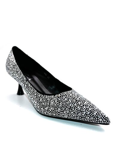 Favela - Darian Heels 