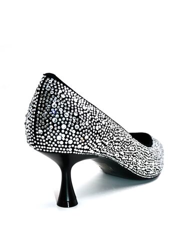 Favela - Darian Heels 