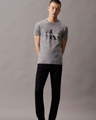 Calvin Klein - Core Monogram Slim Tee   