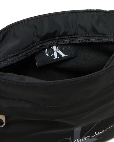 Ανδρική Τσάντα Calvin Klein - Sport Essentials 18