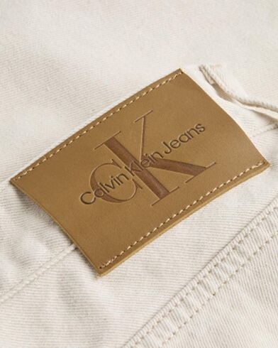 Calvin Klein - Dad Jean   