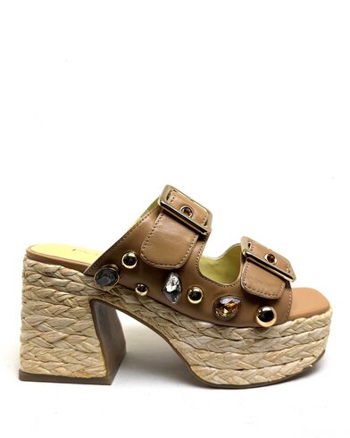 Favela - Valencia Heels 