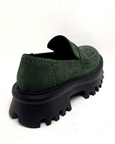 Favela - Leon Su Platforms