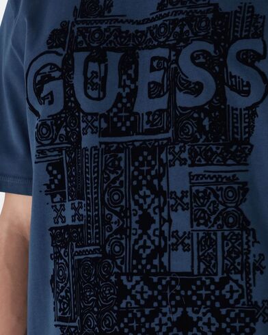 Ανδρική Κοντομάνικη Μπλούζα Guess - Ss Cn Guess Flock Box