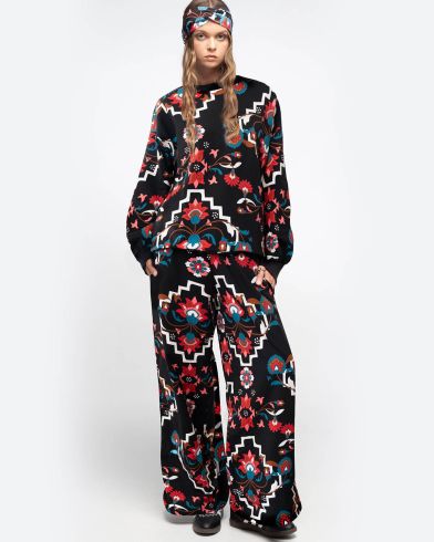 Peace And Chaos - Romancer Sweater Top 