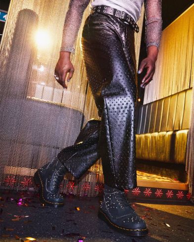 Dr Martens - 1460 Chain Utility Booties 