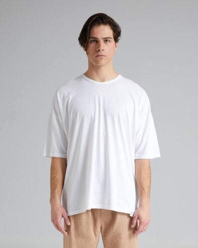 4 Tailors - Legacy T-Shirt 